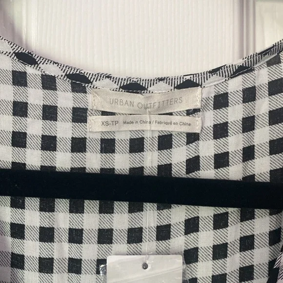 NWT Urban Outfitters Gingham Print Short Sleeve V Neck Button Down Romper - Picture 2 of 6